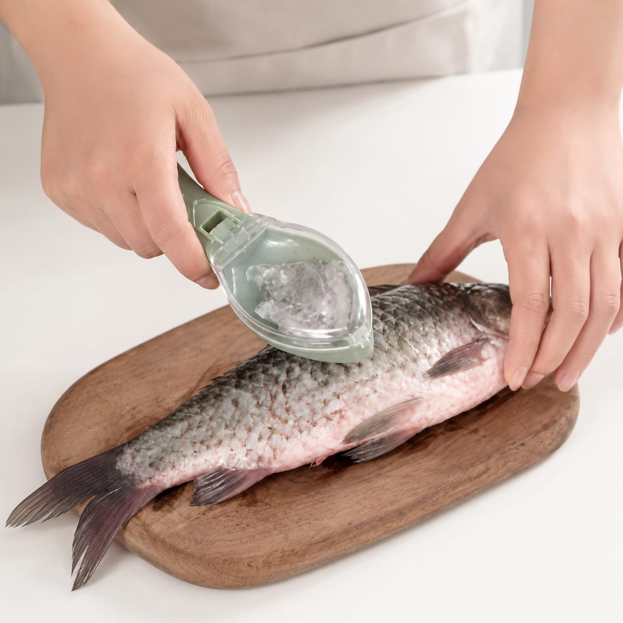 Fish Scraping Fishing Scale Brush (মাছের আঁশ পরিষ্কার করার স্মার্ট টুল)